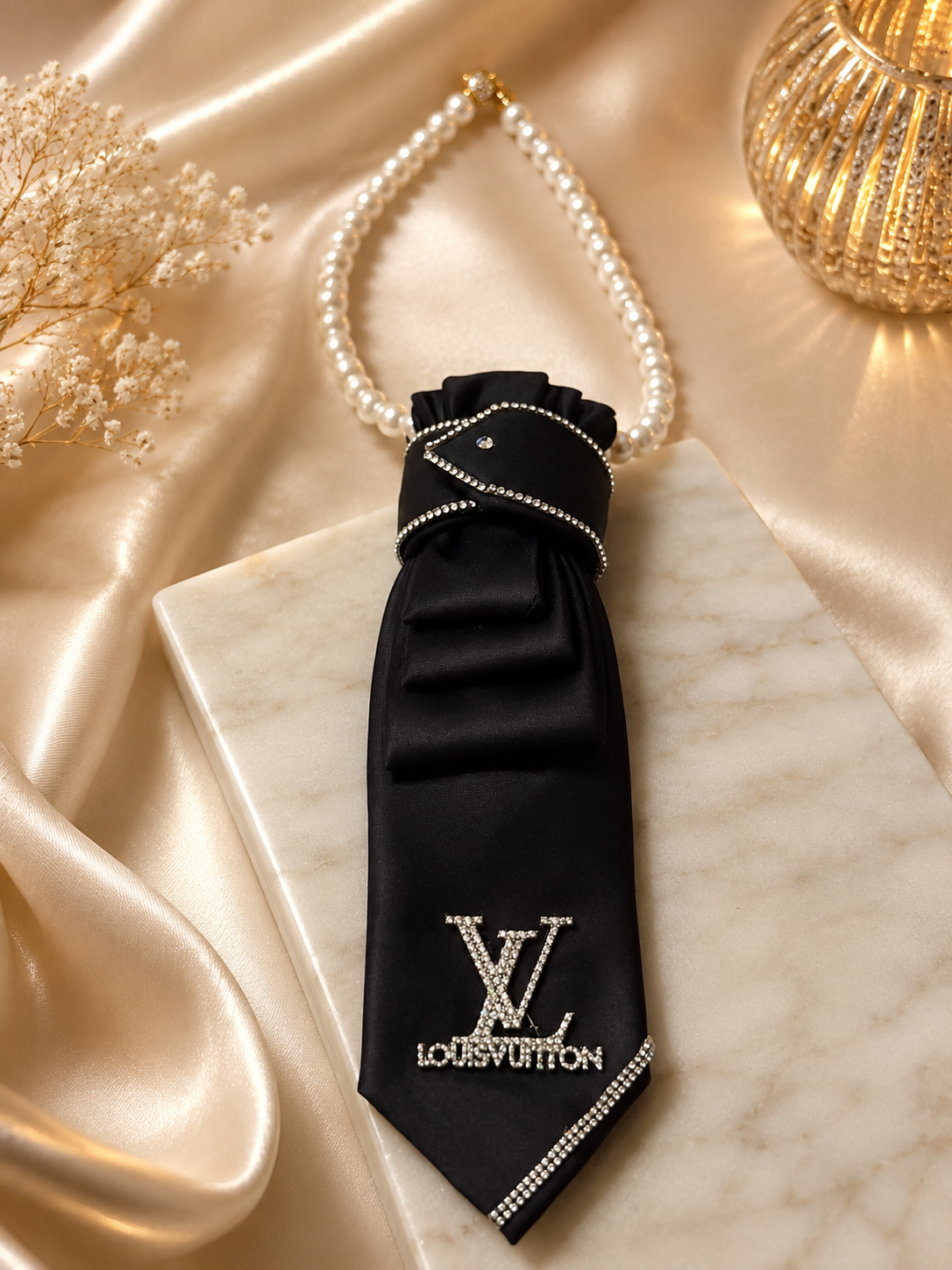 Black necktie trimmed in silver