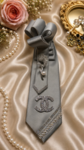 Gray Necktie with Ribbon Bow CC brooch and Lily